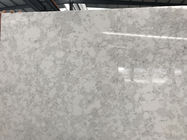Smoke Ring White Quartz Stone Slab 7 Mohs' Hardness 2.45g / Cm3 Bulk Density