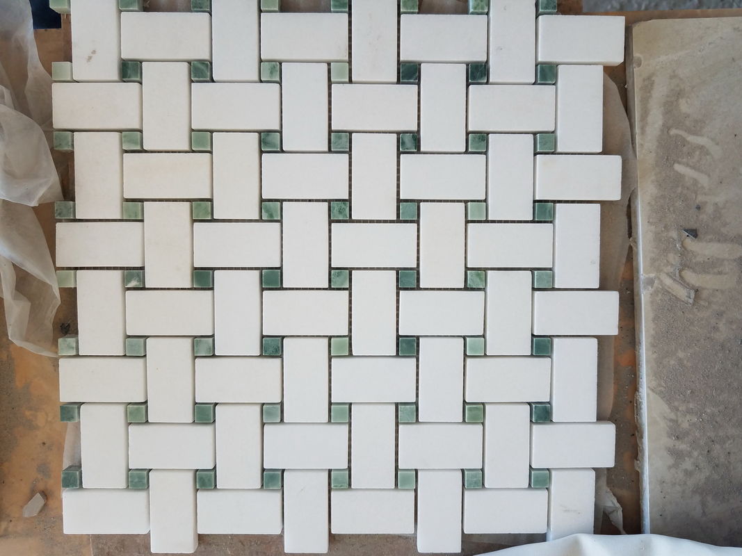 Carrara White Bathroom Marble Mosaic Tile Chevron Pattern SGS Standard