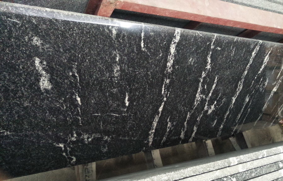 Different Color Control Natural Stone Slabs Black Granite With White Vein Material